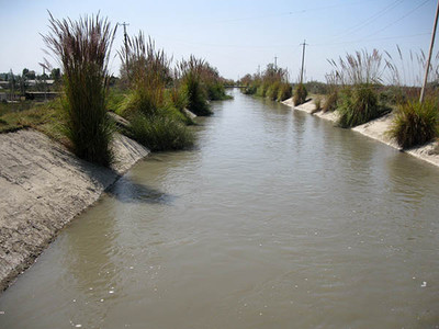 Оросительный канал Оросительный канал